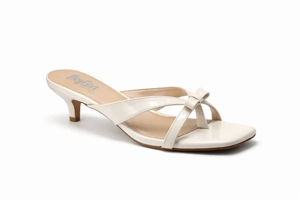 NEW CORKYS FOOTWEAR women's dainty patent sandal in ivory